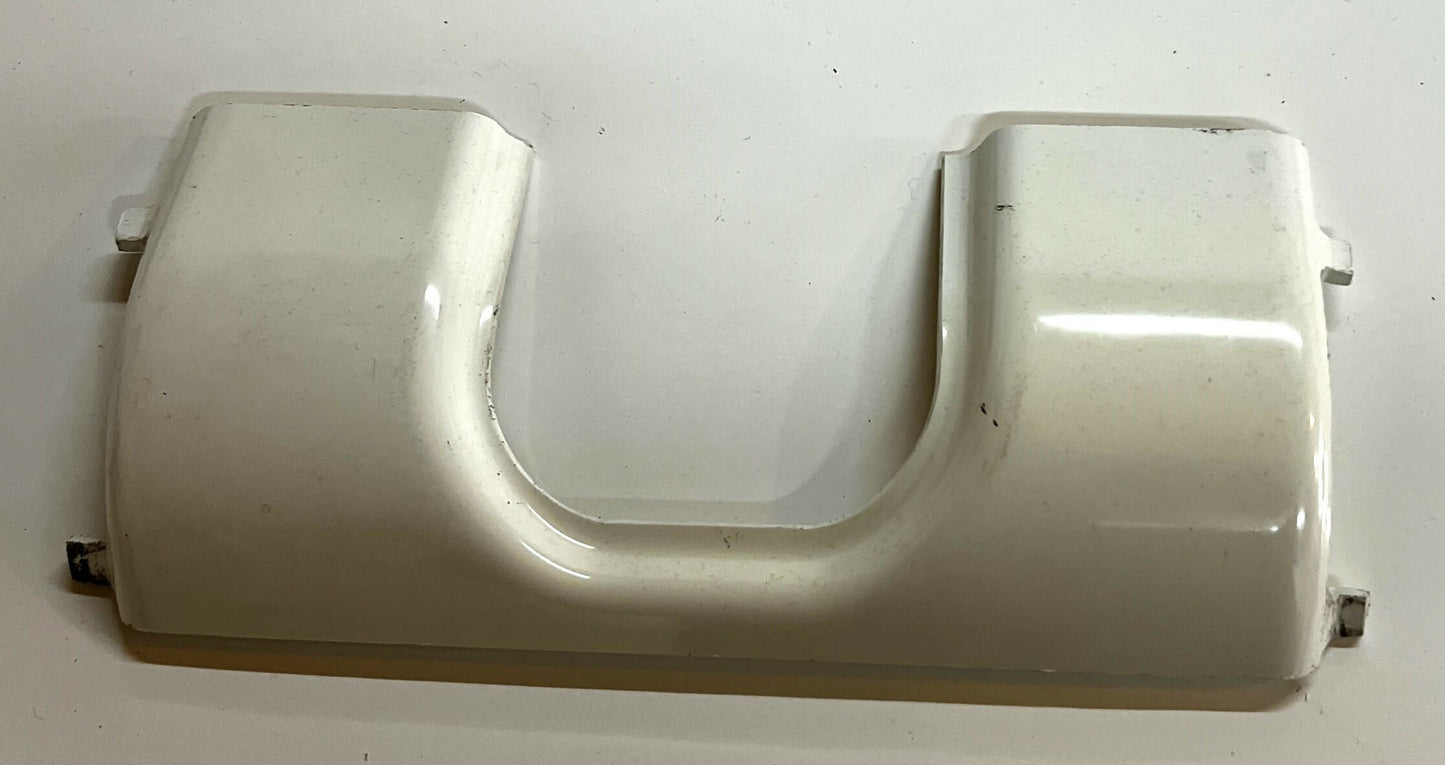 A-DEC 311 Upper Assistant’s Lift Arm Cover
