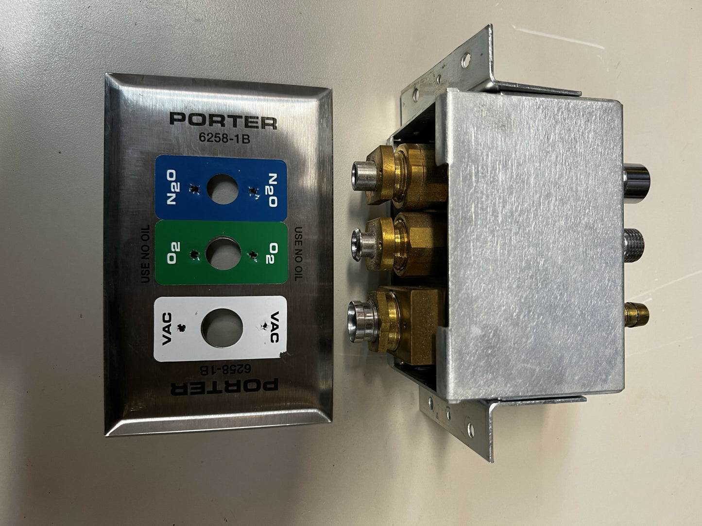 Porter Compact Triple Outlet for Cabinets w/ Back Connections