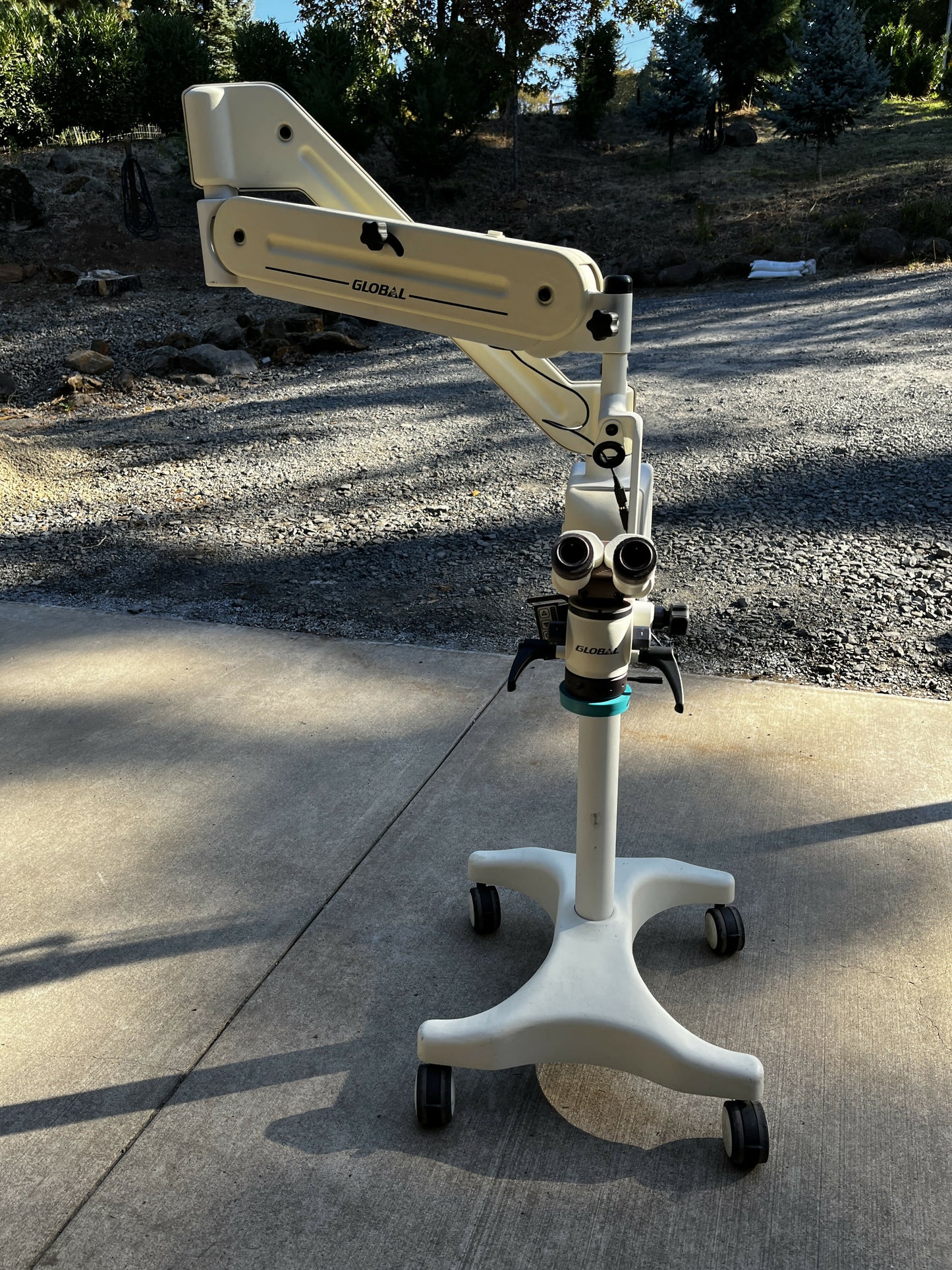 Global Dental Microscope G3 Rolling Floorstand