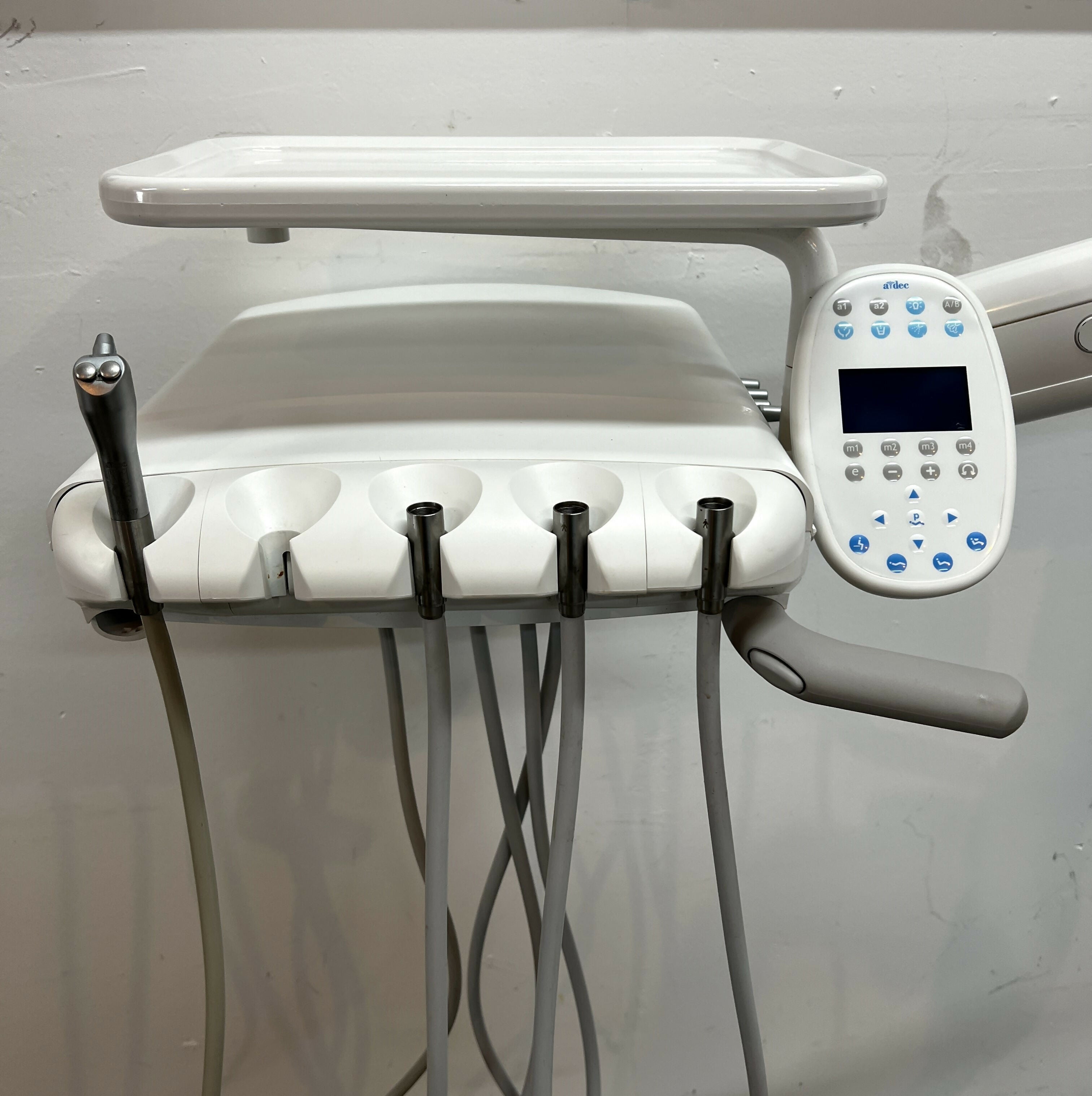 A DEC 532 Traditional Delivery System Used Dental Gear a-dec-532-traditional-delivery-system-used-dental-gear